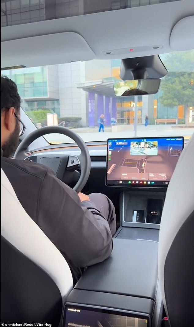 Mon chauffeur de taxi Tesla dormait au volant alors que nous filions à travers San Francisco affirme le passager