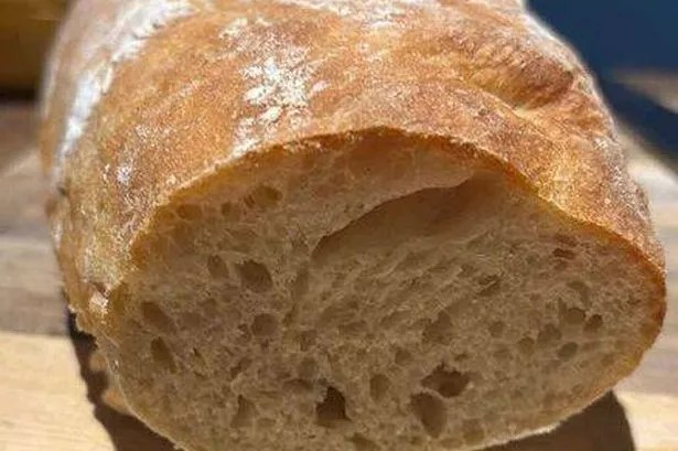 È una ricetta semplice: quattro ingredienti, niente impasto e senza attrezzi speciali