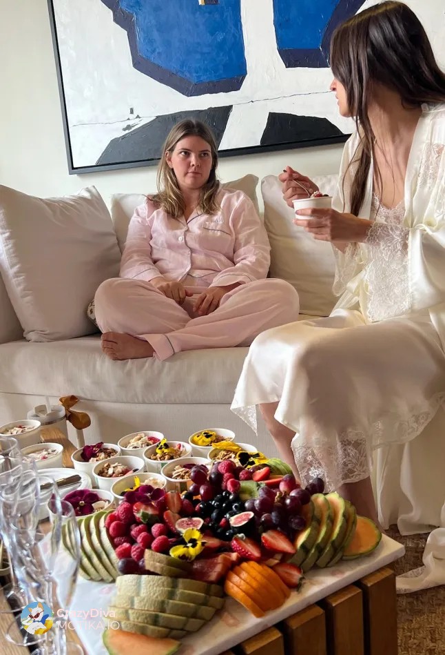 Работа со гиганти како Anthropologie и Lululemon — и сопругот Маркус сега е целосно дел од тимот