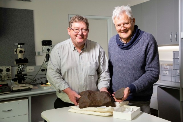 A Rare Victoria Find, 80-Year Doorstop, and a Modern Science Milestone