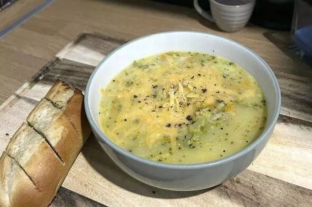 La ricetta virale che ha conquistato la tavola di casa e il suo fascino confortante