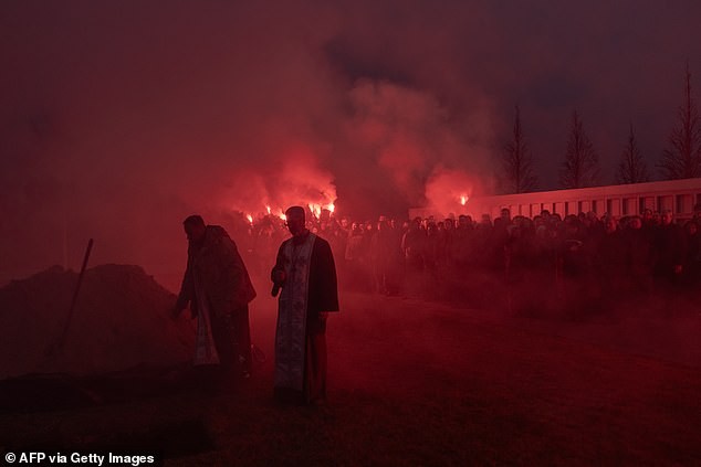 La corsa per una pace fragile e le sfide della diplomazia internazionale