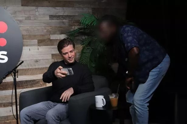 „Бев сиромашен и работев на градилиште на 18 години - сега сум милионер“