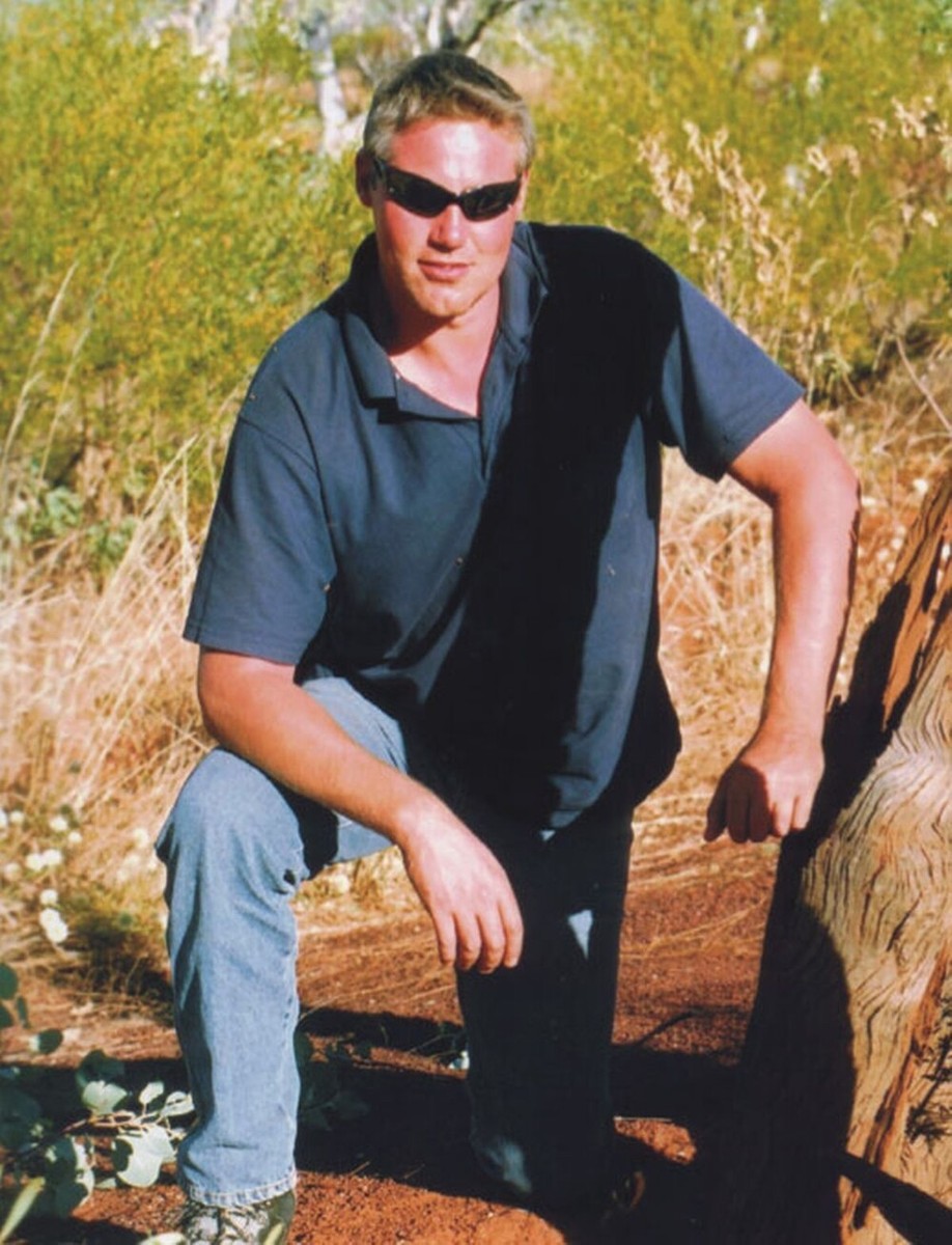 Em 2006, agricultores encontram homem exausto descrito como esqueleto ambulante