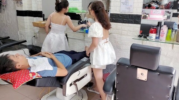 Salões masculinos da Coreia do Sul com atendimento especial onde apenas mulheres trabalham e apenas homens entram