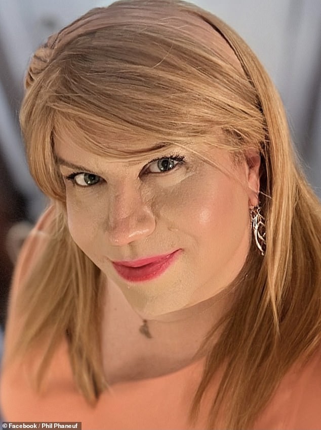 Фил Фанеф: „Не се претворам во жена, туку престанувам да се преправам дека сум маж“