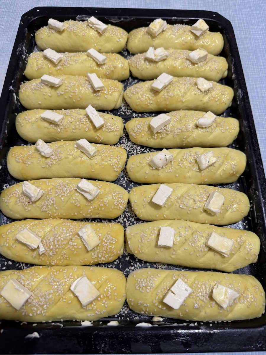 Форма, полнење и подготовка за печење – чекор по чекор