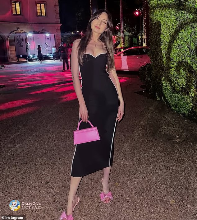 Стравови, неизговорени чувства и конечно признание: Почеток на врската и прифаќање од семејството