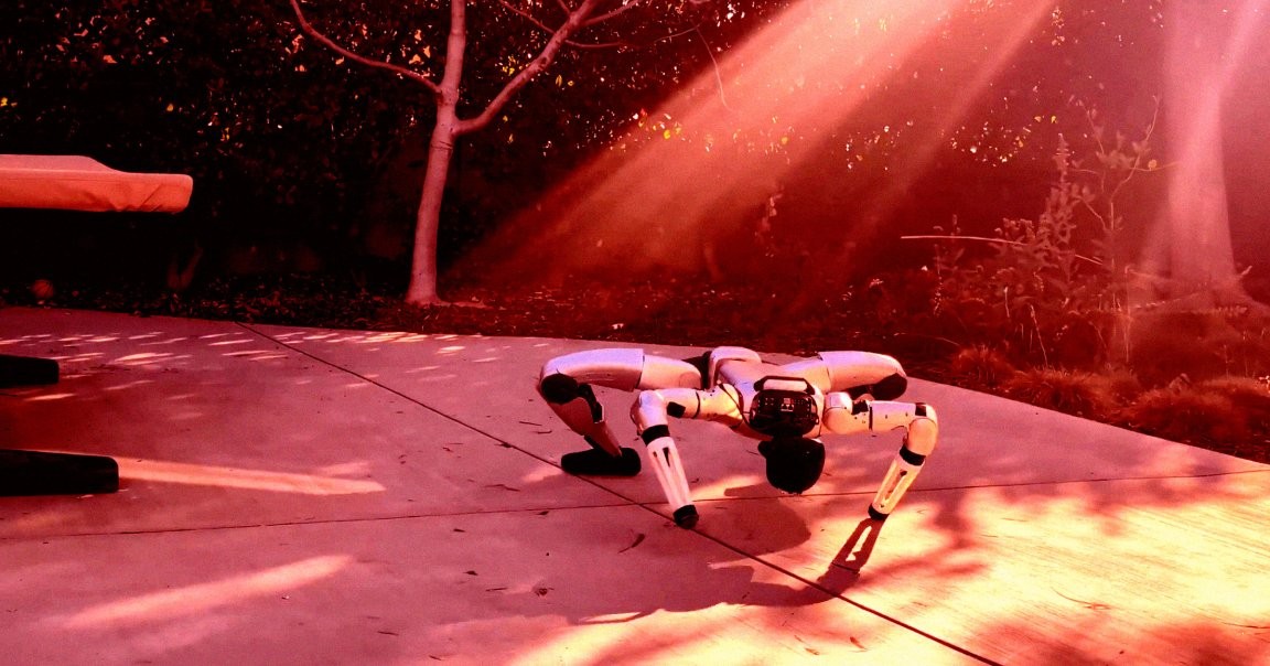 Shocking Footage Reveals Humanoid Robot Demon-Scuttling Across a Concrete Patio