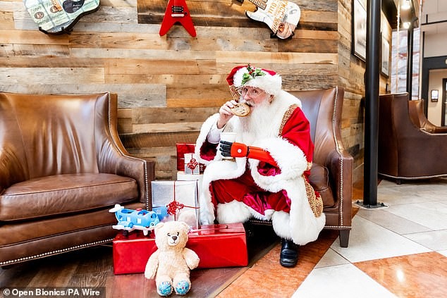 Заборавете на стариот, дебел и насмеан Дедо Мраз! Новите професионални Дедо Мразовци се млади, слаби и дури и жени – ново истражување ја руши традиционалната слика