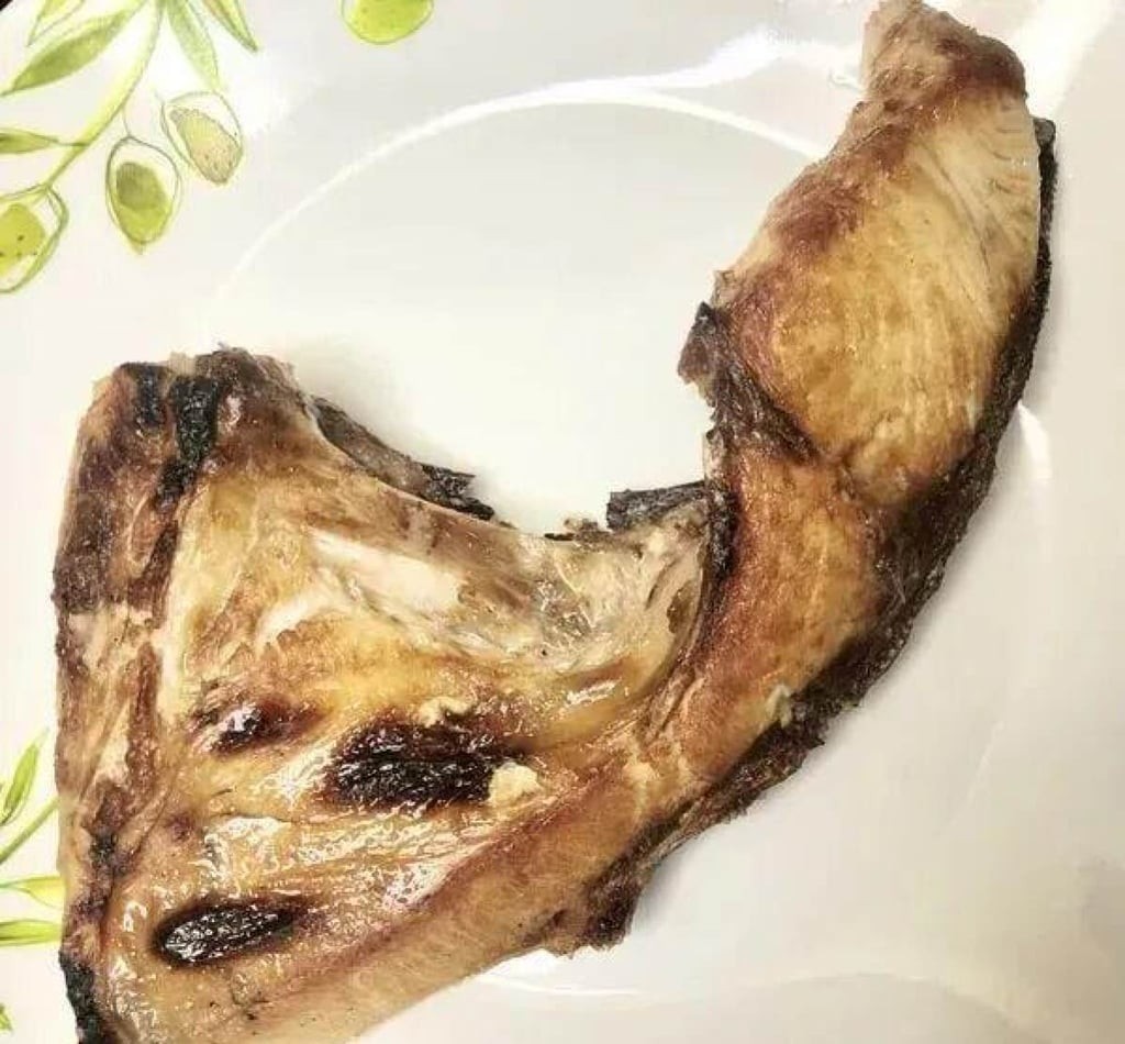 Ву води ресторан на 1,5 километри од пазарот и често собирала залихи од остатоци од риба