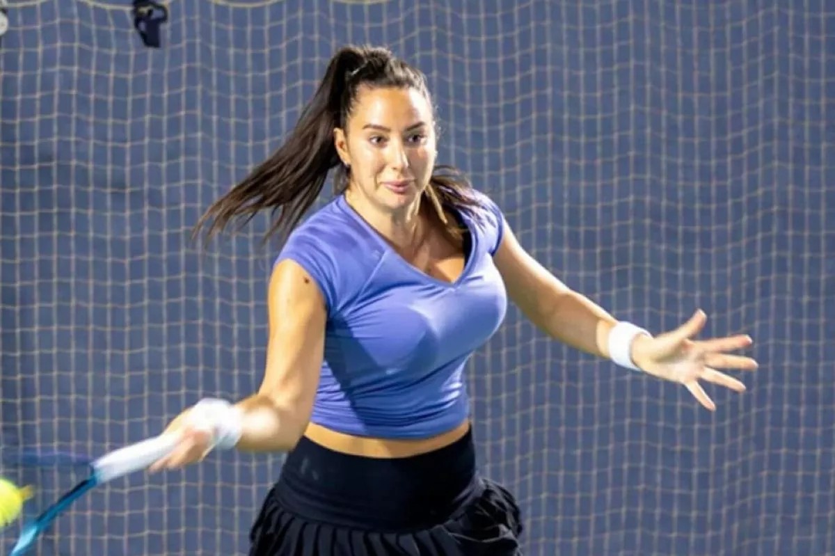 Erste Tennisprofi mit Brustvergrößerung startet freizügige Website – wo Sport auf Sinnlichkeit trifft