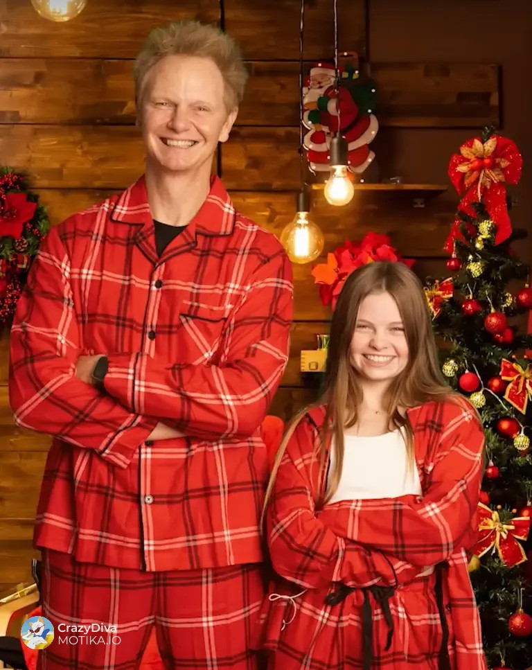 Братот Хадсон и мајката Лорен имаат свои улоги – но мајката ретко се појавува пред камера