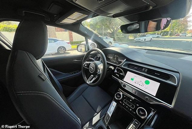 Жена испиша историја на новото време: се породи во такси без возач на пат кон болница, затоа што дошло побрзо од брзата помош