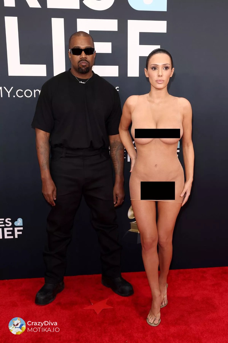 Проѕирниот „гол фустан“ на Бјанка Ценсори го шокираше светот на Греми наградите