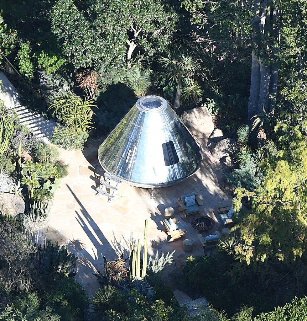 Bezos und Sanchez investieren in Beverly Hills in eine 175-Millionen-Dollar-Mansion mit UFO-ähnlichem Bauwerk