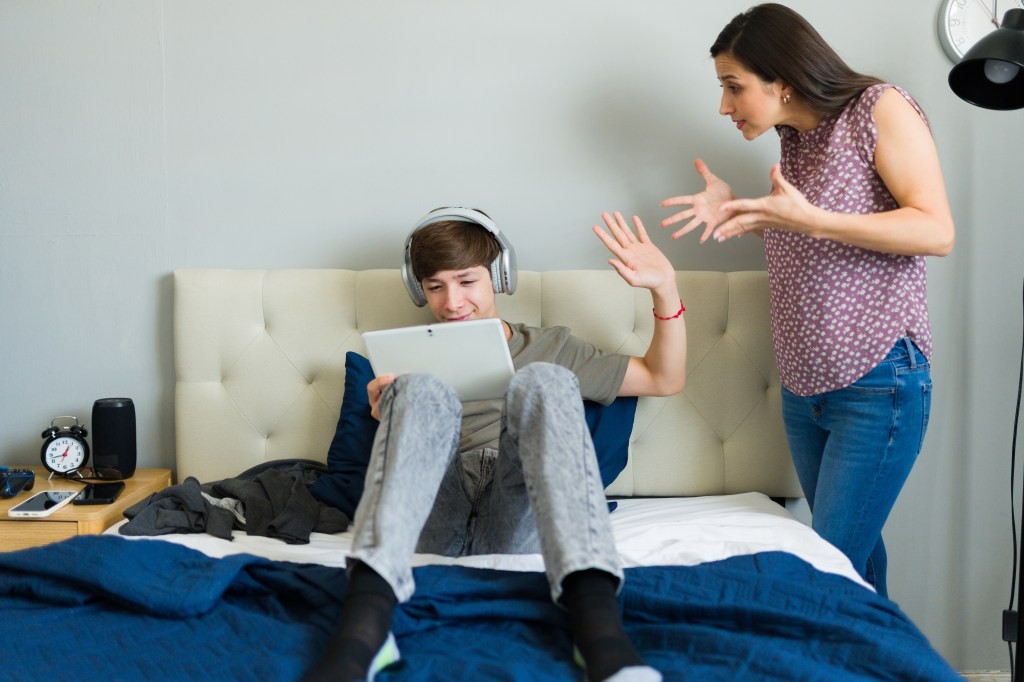Nine in ten parents argue with their kids over screen time as digital life bleeds into family time