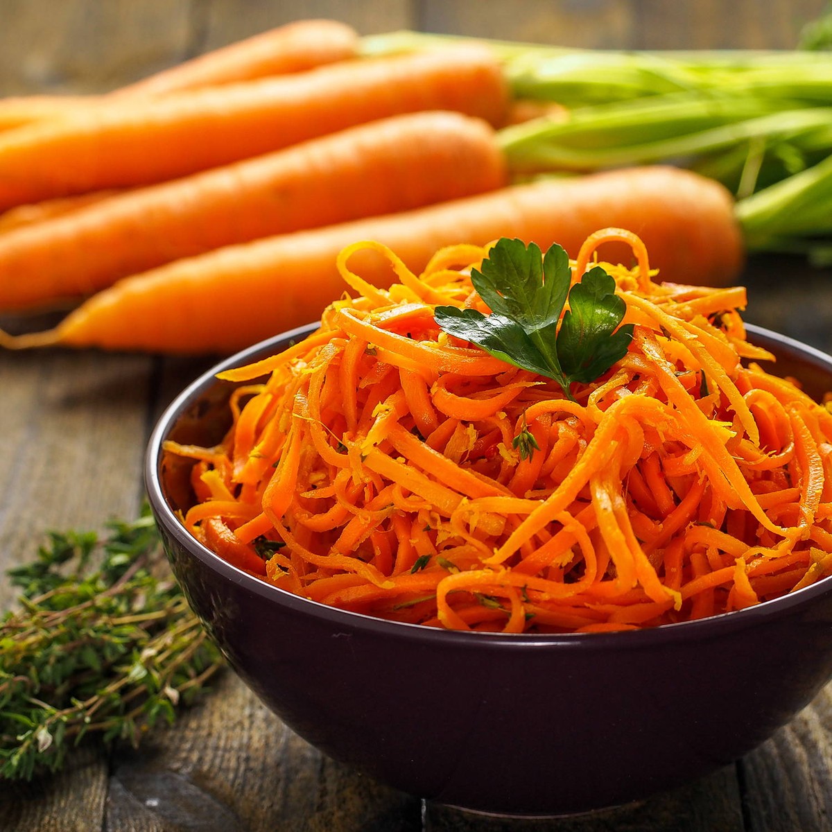 Може ли една обична салата од моркови навистина да ви ги среди хормоните?