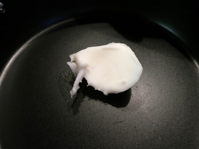 Semmelknödel Preparation (Steamed Dumplings)