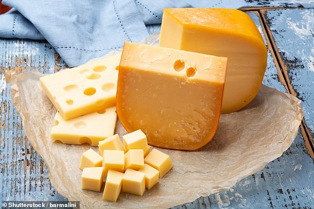 Cheddar rico en calcio y proteínas que favorecen la salud ósea y la energía
