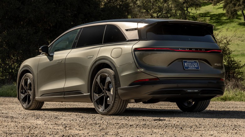 Lucid Gravity Dream Edition: 1.070 HP, 909 lb-ft di coppia e 450 miglia di autonomia EPA