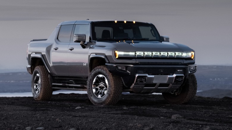 GMC Hummer EV: 1.000 hp num monstro de 9.000 kg que promete acompanhar supercarros