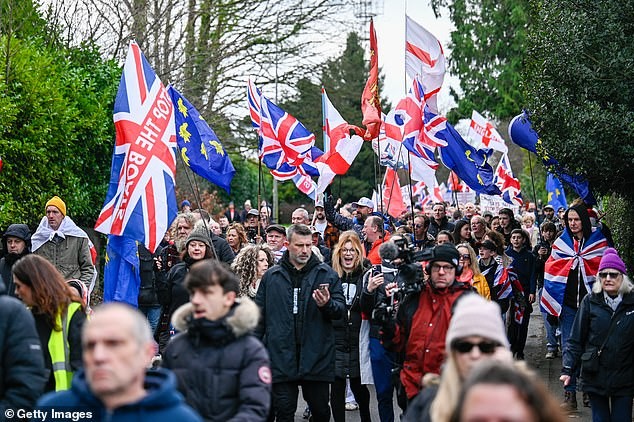 Electronic tagging of asylum seekers sparks bold pilot plan