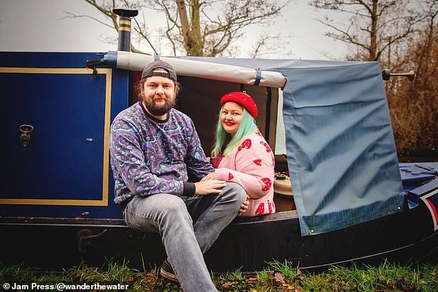 Saving and spending on a boat: roughly $1,000 saved per month, with diesel and weather at the center