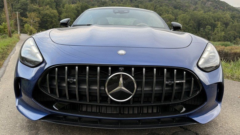 Cena, wyposażenie i konfrontacja z konkurencją