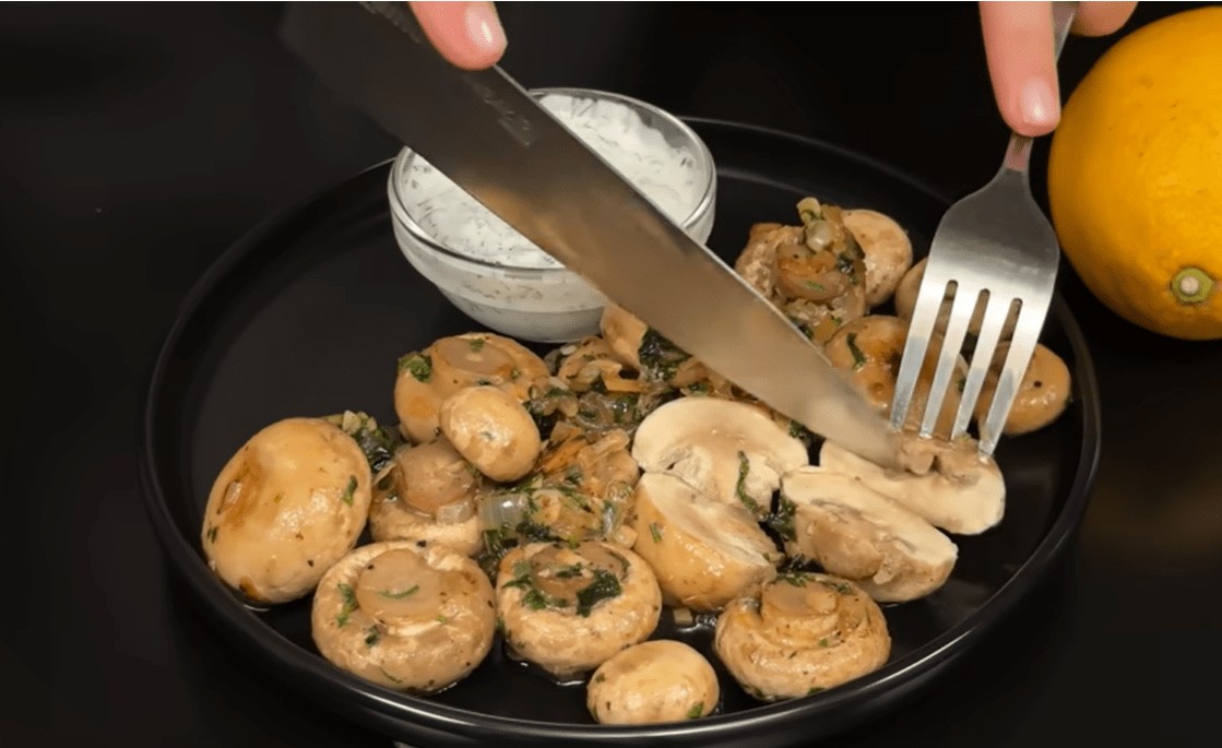 Грчкиот јогурт носи кремаста, лесна структура наместо класична павлака