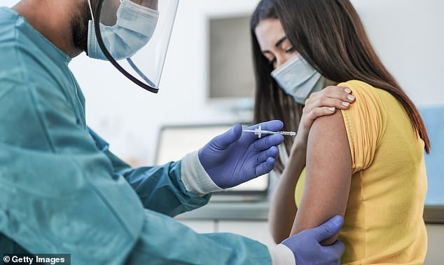 Студијата повлекувана без објаснување: Оштетување на срцето драстично порасна кај млади момчиња по вакцинација