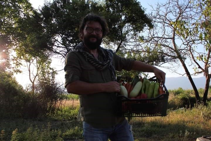 Од фотограф од Кушадаси до органски земјоделец во охридската земја