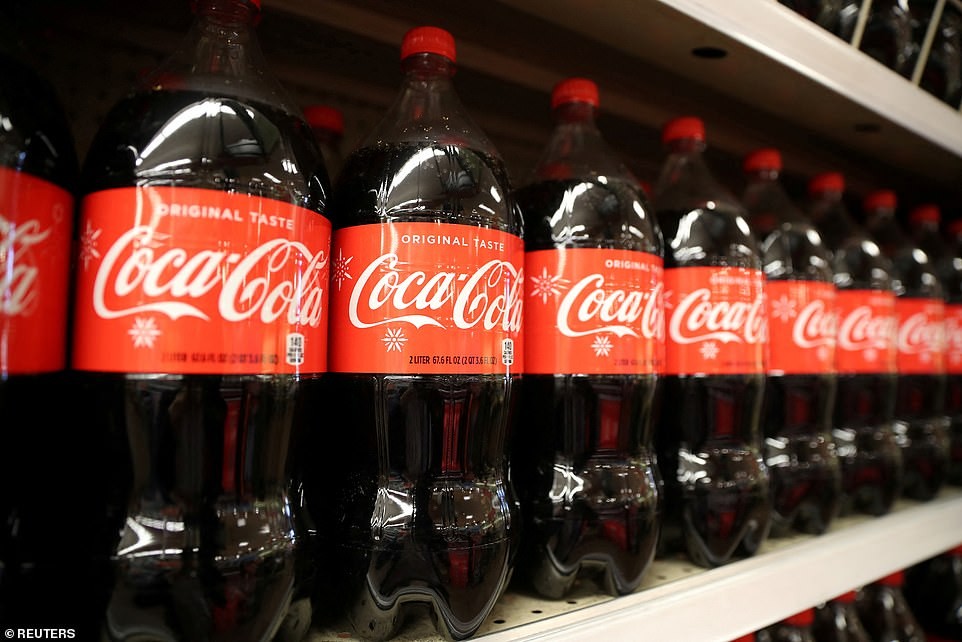 Mass Spectrometry Turns Clues Into a Coca-Cola Replica Without Coca Leaves