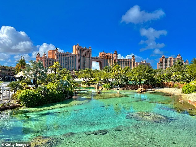 Карибите не се рај: Американските туристки преживуваат кошмар, силувања и криминал во омилените дестинации