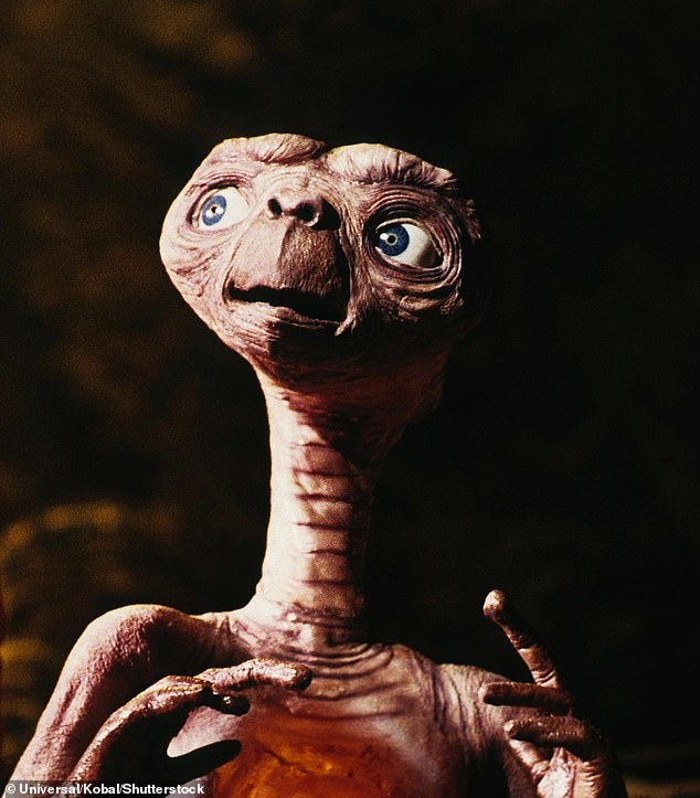 95% de personas altamente educadas creen en vida extraterrestre, pero no se atreven a admitirlo