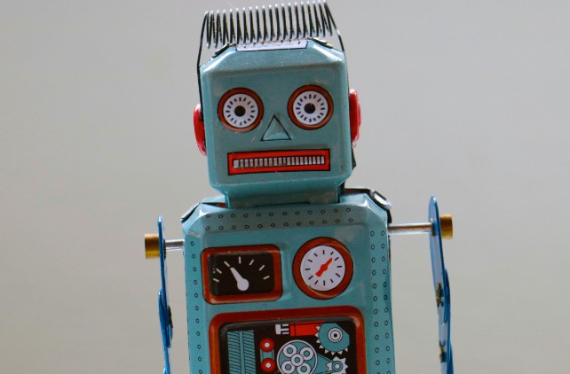 Историски примери: Автоматизацијата укинува работни места, но и отвора нови можности за целиот општествен систем