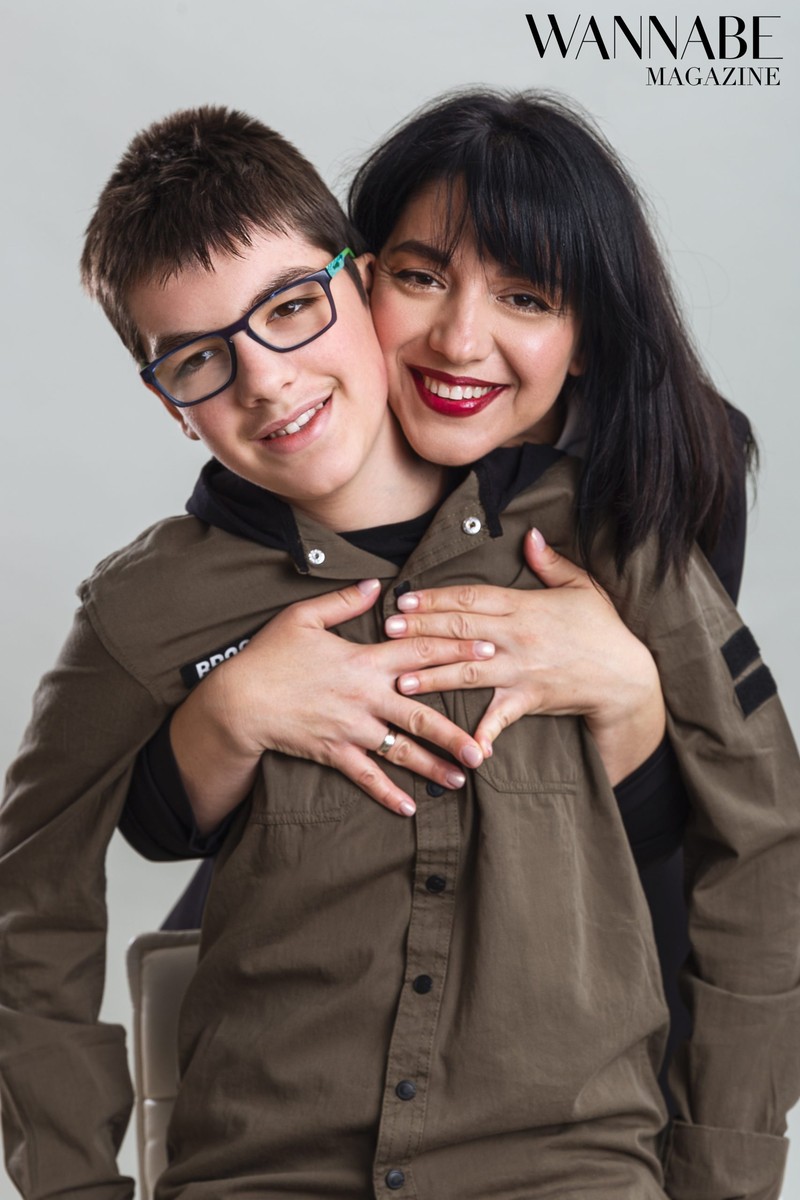 Аутизмот не е збор, тоа е нечиј живот – мајката Јелена Шебез раскажува за битката, болката, и малите победи на семејството кое живее секој ден со аутизам