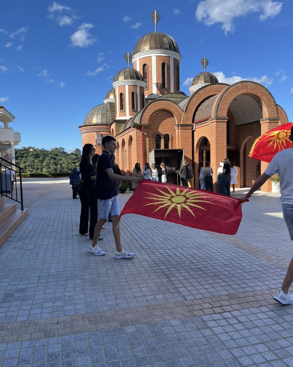 Идејата зад манастирот: да ги обедини сите Македонци во дијаспората, без караници околу светец или традиција