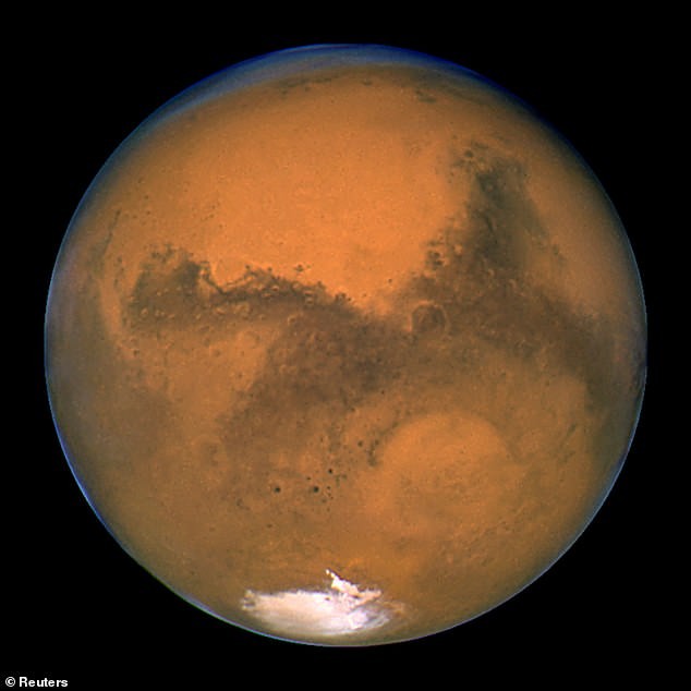 Mars Could Breathe Water From the Air but Buried Ice Holds the Real Lifeline