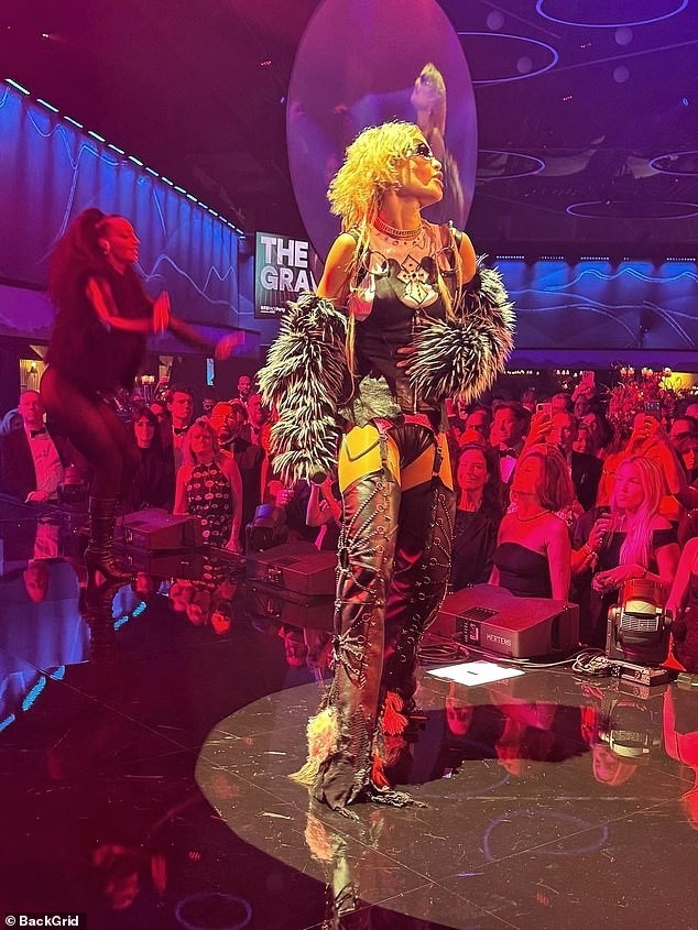 Carreira, marcas e lucros: Rita Ora além da música