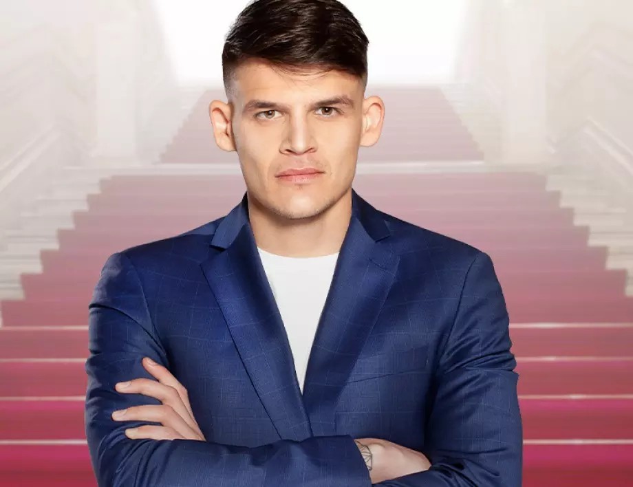 Мајка која верува и зависник кој знае да ја искористи таа доверба: Паралелна реалност