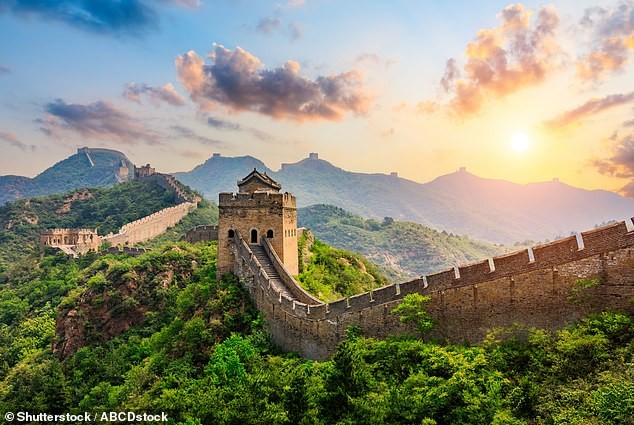 Водопадите Ле 7 Каскад на Маврициус и Ѕидот на Кина во топ пет најромантични дестинации