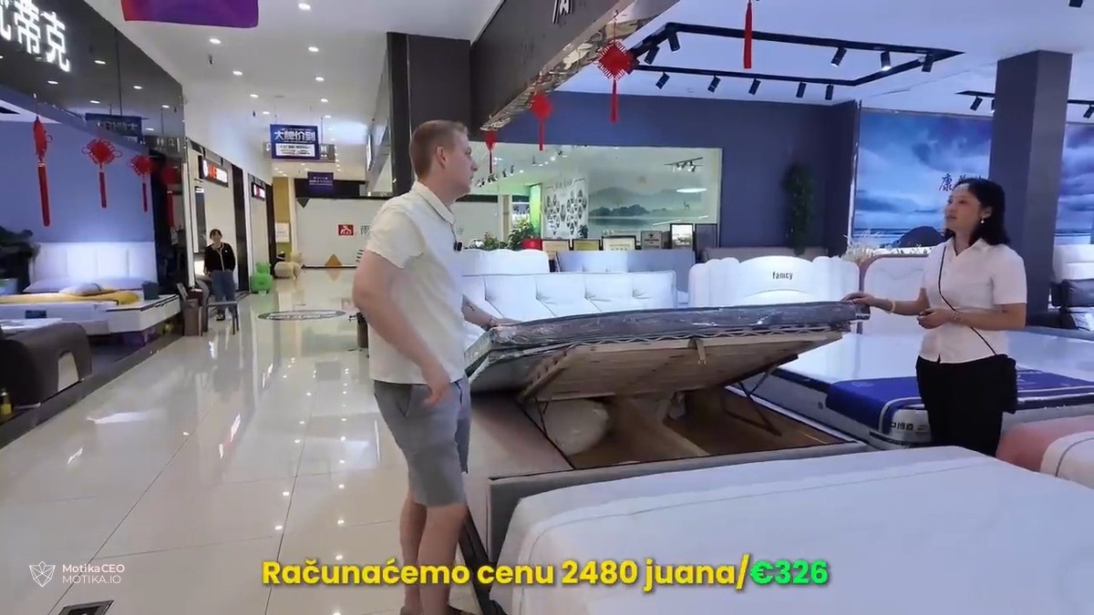 Во Кина никогаш не покажувај дека нешто ти се допаѓа ако не сакаш да ја изгубиш можноста за попуст