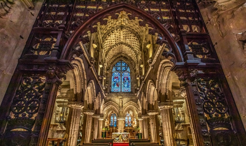 Des photos époustouflantes révèlent l'intérieur rare d'une église vieille de 580 ans qui a inspiré le Da Vinci Code