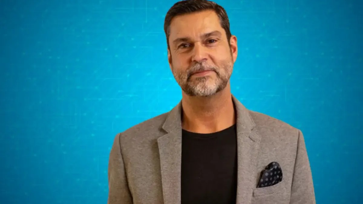 Глобалниот систем е презадолжен и каматите го притискаат – олеснување на финансиските услови е неизбежно