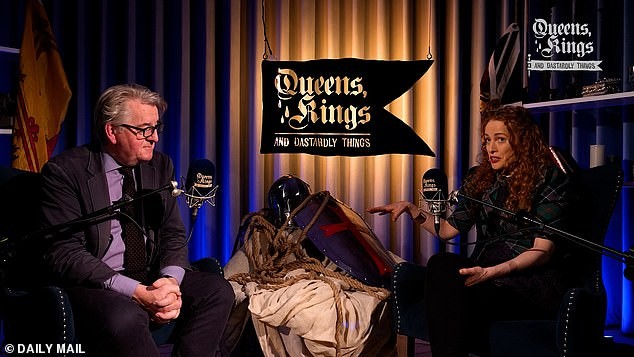 Крал Чарлс е правнук во 16 генерација на Влад, преку линијата на кралицата Мери и благородништвото од Трансилванија