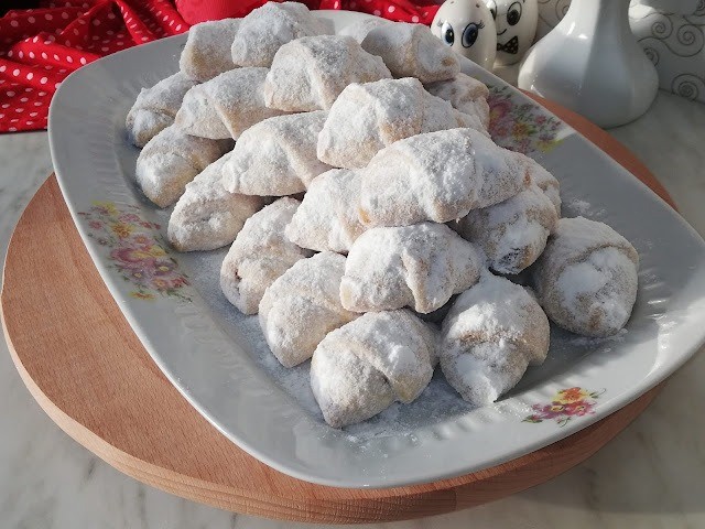 Потребни состојки за најмеките кифлички кои се топат во уста