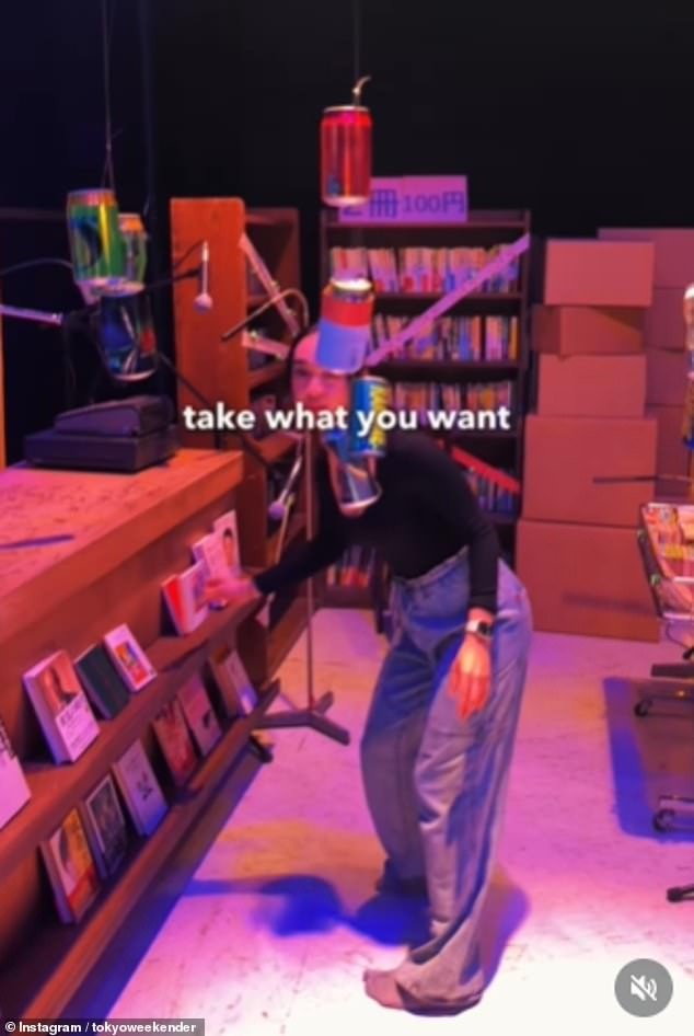 The mechanics of Hidden: a silent 60-second heist under 200 microphones