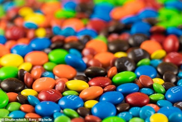 Бонбоните M&M's повлечени од полиците во 20 држави поради скриена состојка опасна по живот