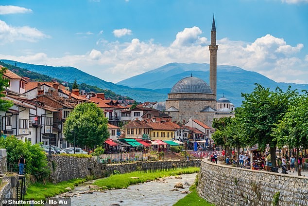 Косово е најевтината земја за комплетно мени за двајца – само 20 евра